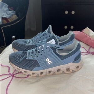 On Running Blue Sneakers women’s 7